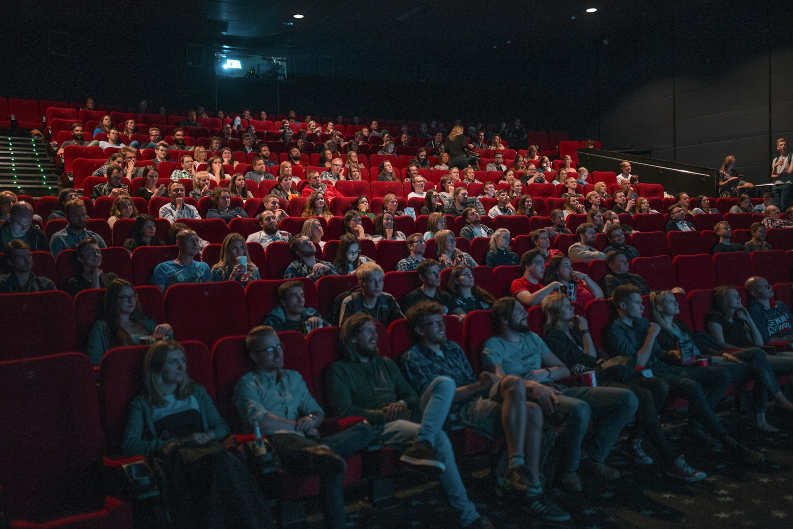Imagem ilustrativa — Cinema — Movflx